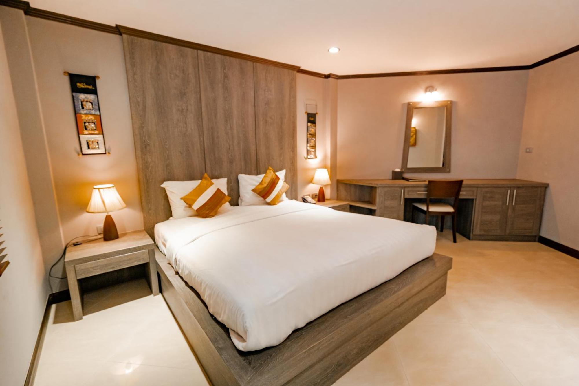 Naiya Buree Boutique Resort Nai Harn Экстерьер фото